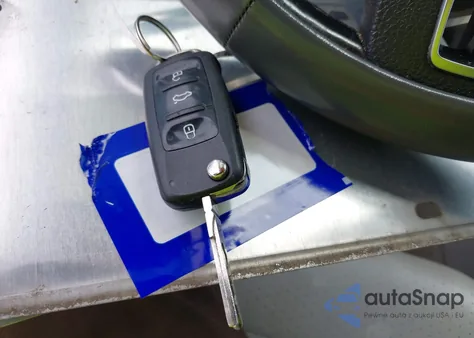 2015 Volkswagen Passat 2.0L Tdi Se из США, поврежденный, VIN 1VWBV7A35FC022768